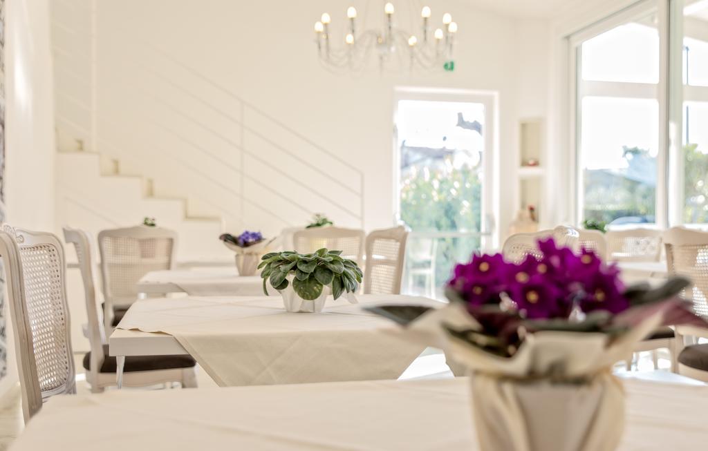 Hotel Country House La Radice 시비타노바 마르셰 외부 사진