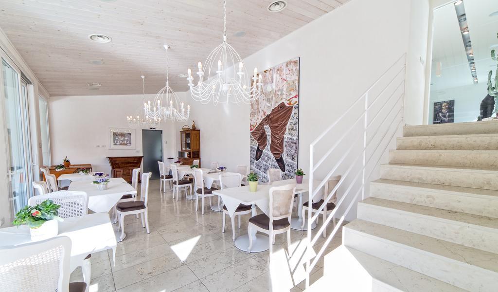 Hotel Country House La Radice 시비타노바 마르셰 외부 사진